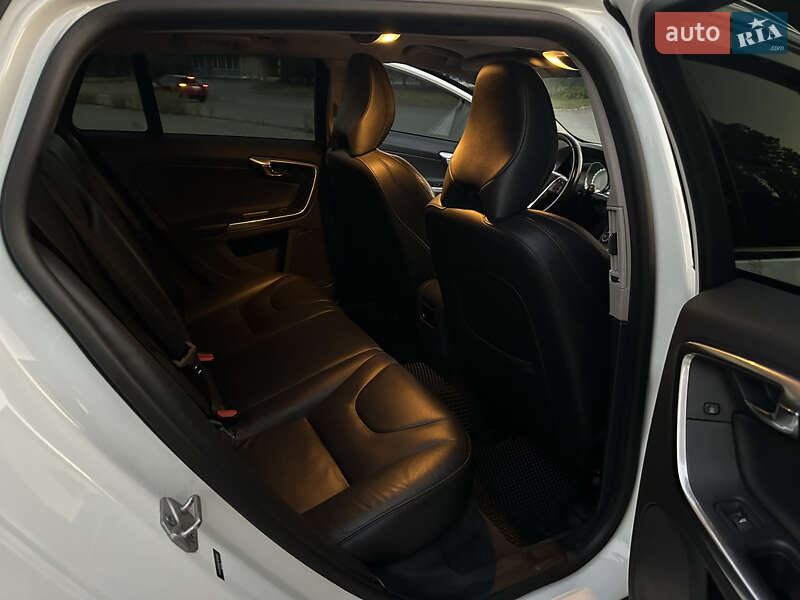 Универсал Volvo V60 2015 в Днепре фото 6 Универсал Volvo V60 2015 в Днепре