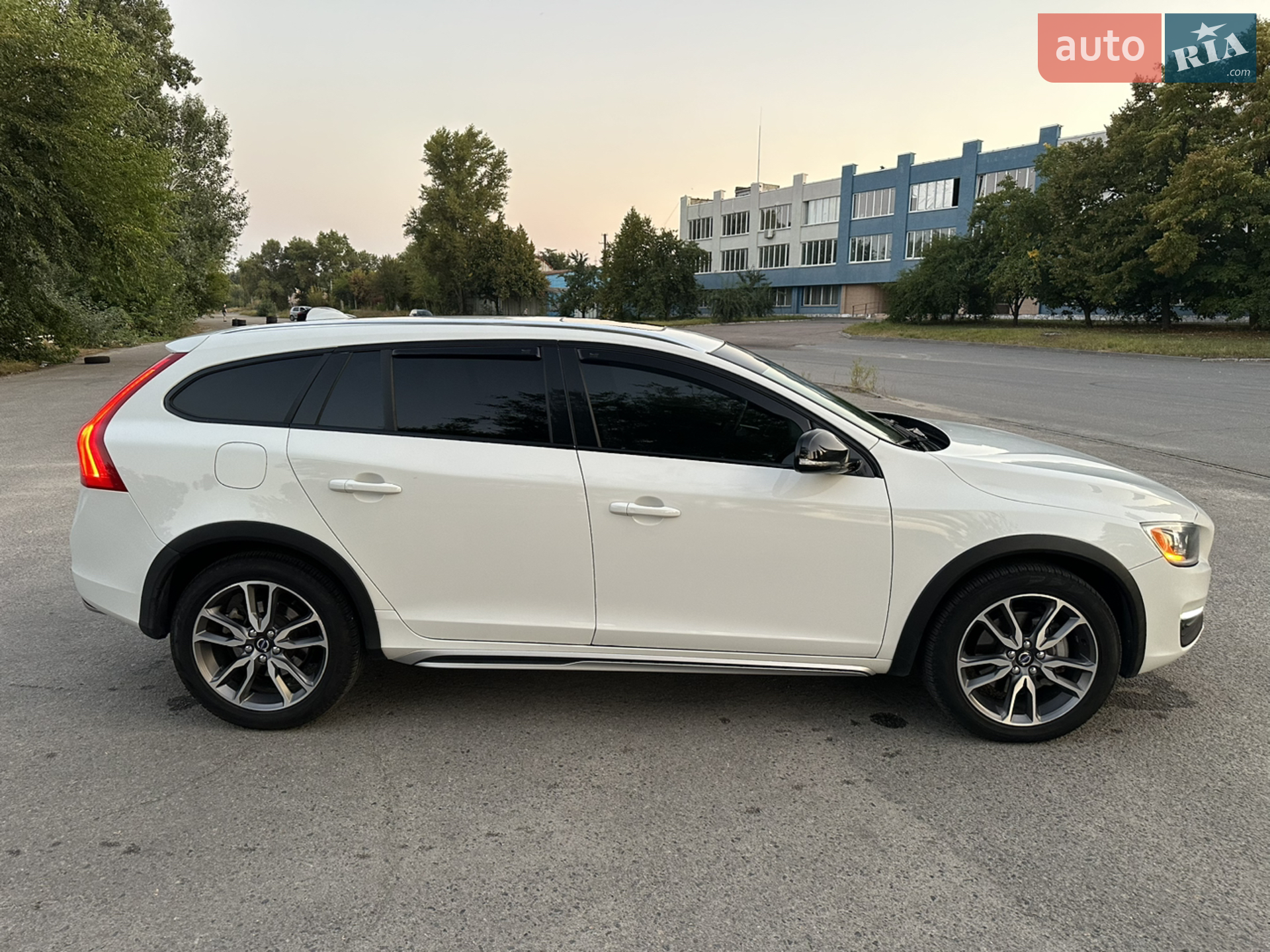 2015 Volvo V60 - мініатюра 2