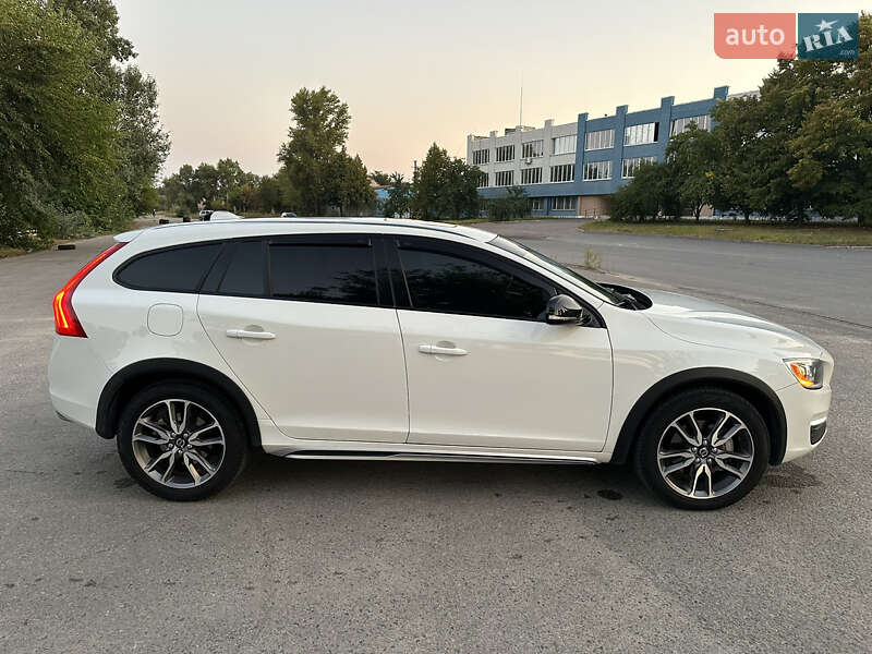 Универсал Volvo V60 2015 в Днепре фото 2 Универсал Volvo V60 2015 в Днепре