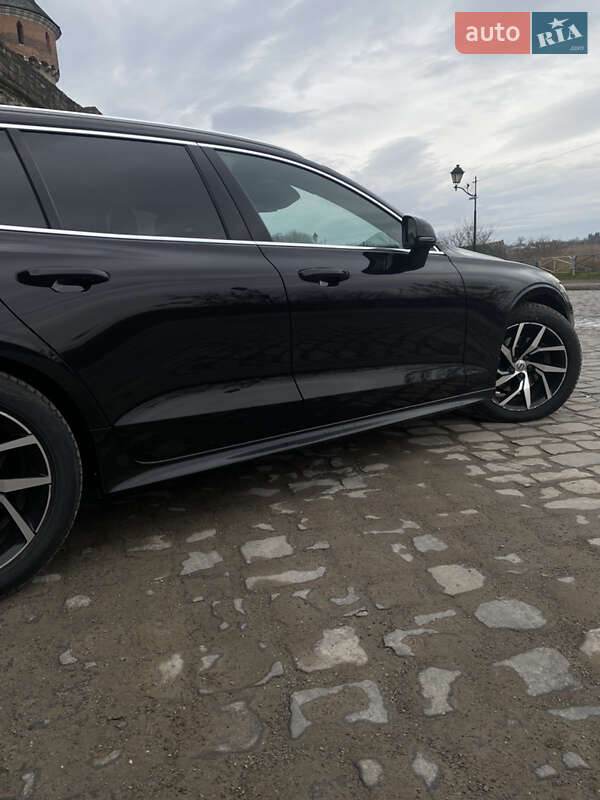 Универсал Volvo V60 2018 в Каменец-Подольском