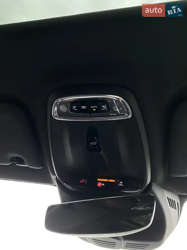 Volvo V60 2018 VIN YV1ZWA8UDK1006799 фото оголошення 23 з 60