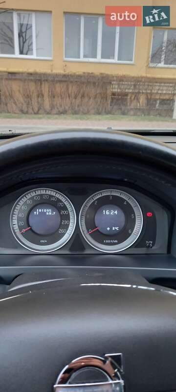 Универсал Volvo V60 2012 в Киеве