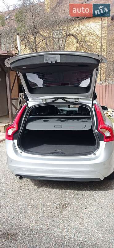 Универсал Volvo V60 2016 в Полтаве