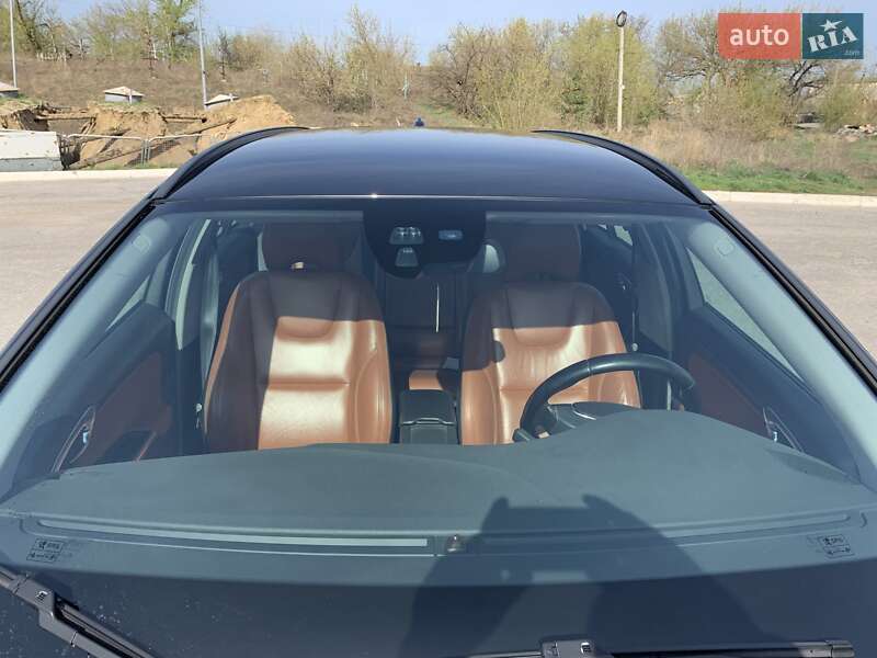 Универсал Volvo V60 2012 в Изюме