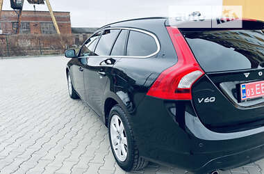 Універсал Volvo V60 2014 в Луцьку