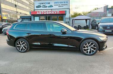 Универсал Volvo V60 2020 в Киеве