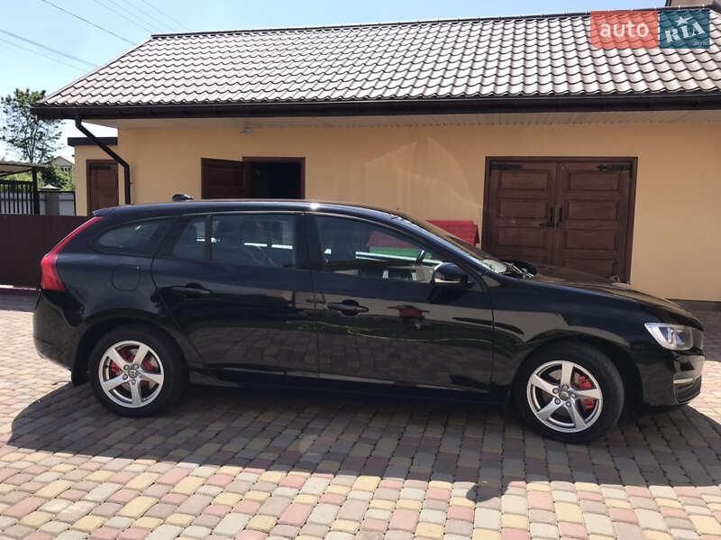 Универсал Volvo V60 2017 в Калуше