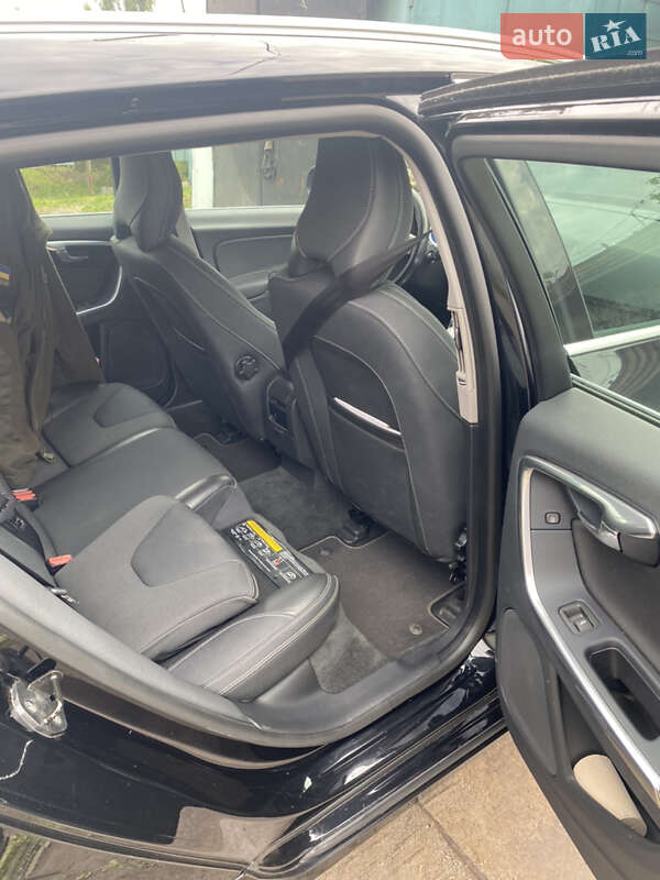 Универсал Volvo V60 2012 в Кривом Роге