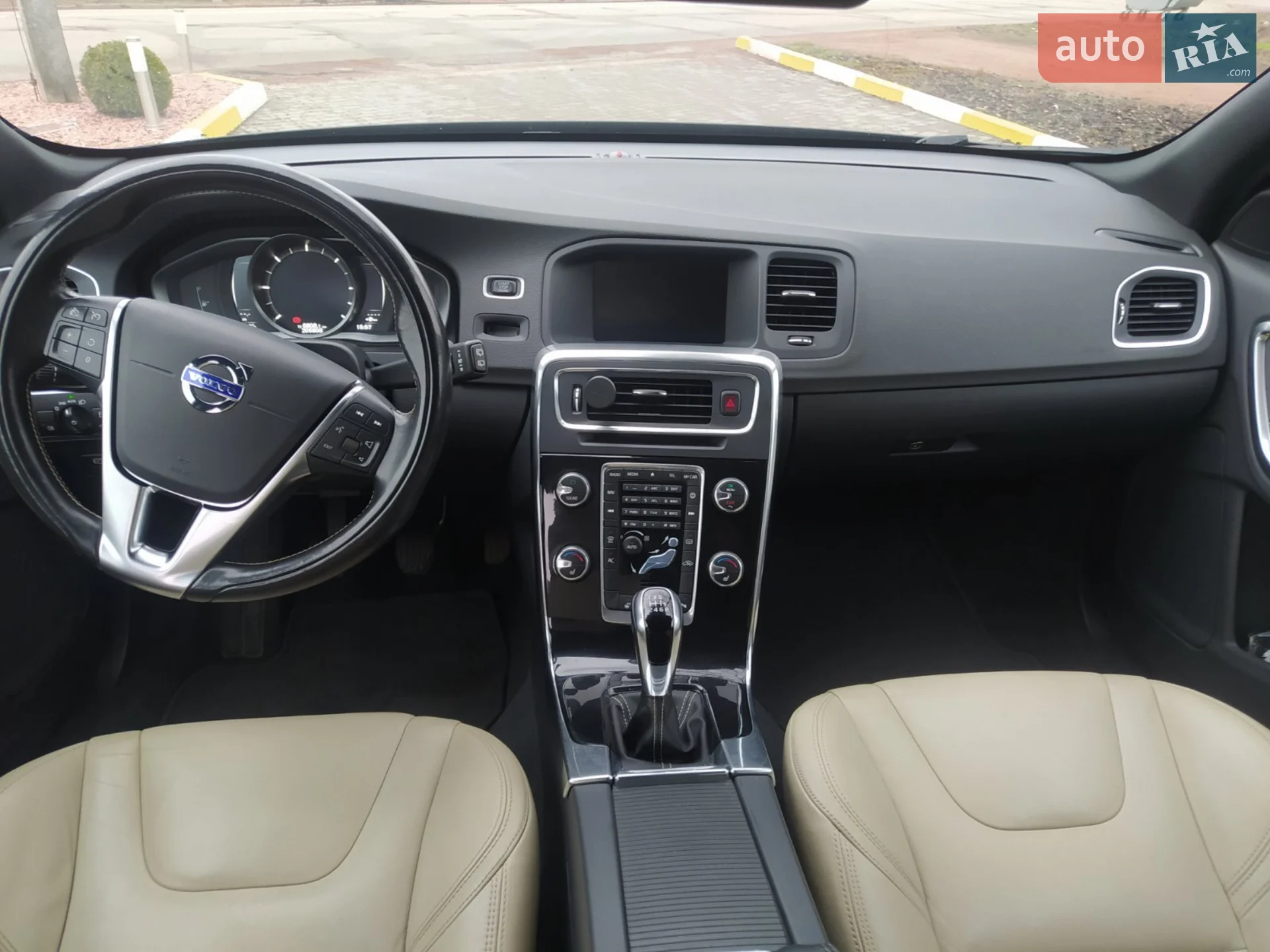 2018 Volvo V60 - мініатюра 15