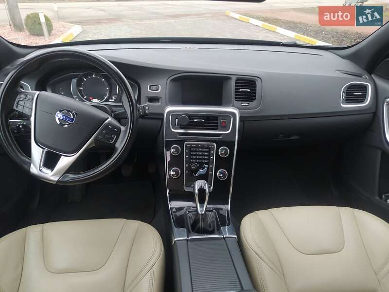 Универсал Volvo V60 2018 в Житомире