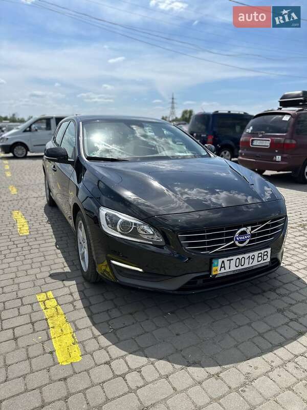 Универсал Volvo V60 2014 в Черновцах фото 6 Универсал Volvo V60 2014 в Черновцах