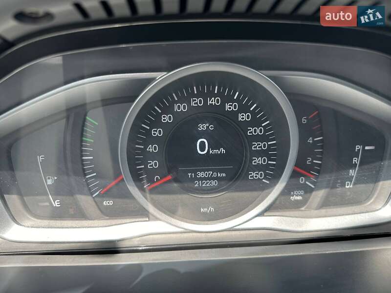 Универсал Volvo V60 2014 в Черновцах фото 17 Универсал Volvo V60 2014 в Черновцах