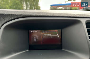 Универсал Volvo V60 2011 в 