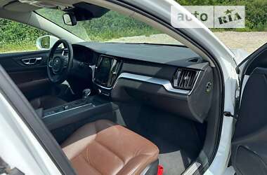 Универсал Volvo V60 2019 в Киеве