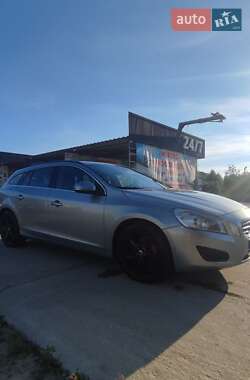 Универсал Volvo V60 2011 в 