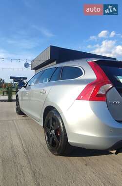 Универсал Volvo V60 2011 в 