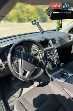 Универсал Volvo V60 2012 в 