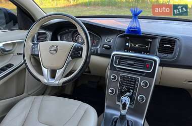 Универсал Volvo V60 2014 в 