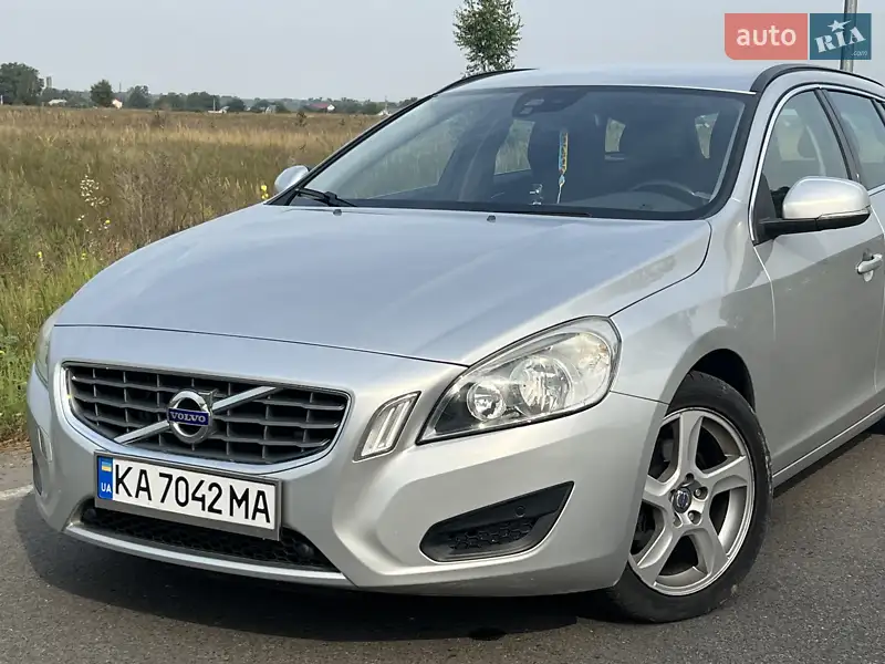 Volvo V60 2011