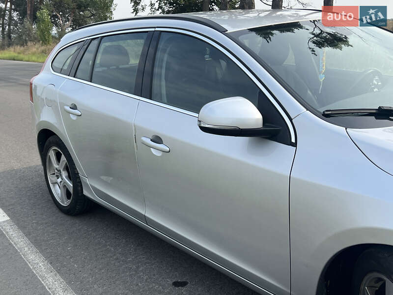 Універсал Volvo V60 2011 в Києві