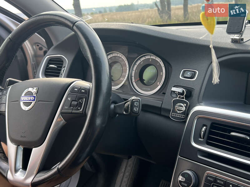 Універсал Volvo V60 2011 в Києві