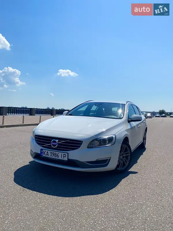 Volvo V60 2014 VIN YV1FW848BE1212761 фото оголошення 4 з 71
