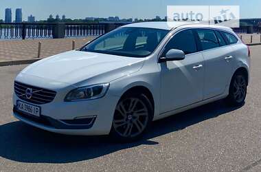 Універсал Volvo V60 2014 в Києві