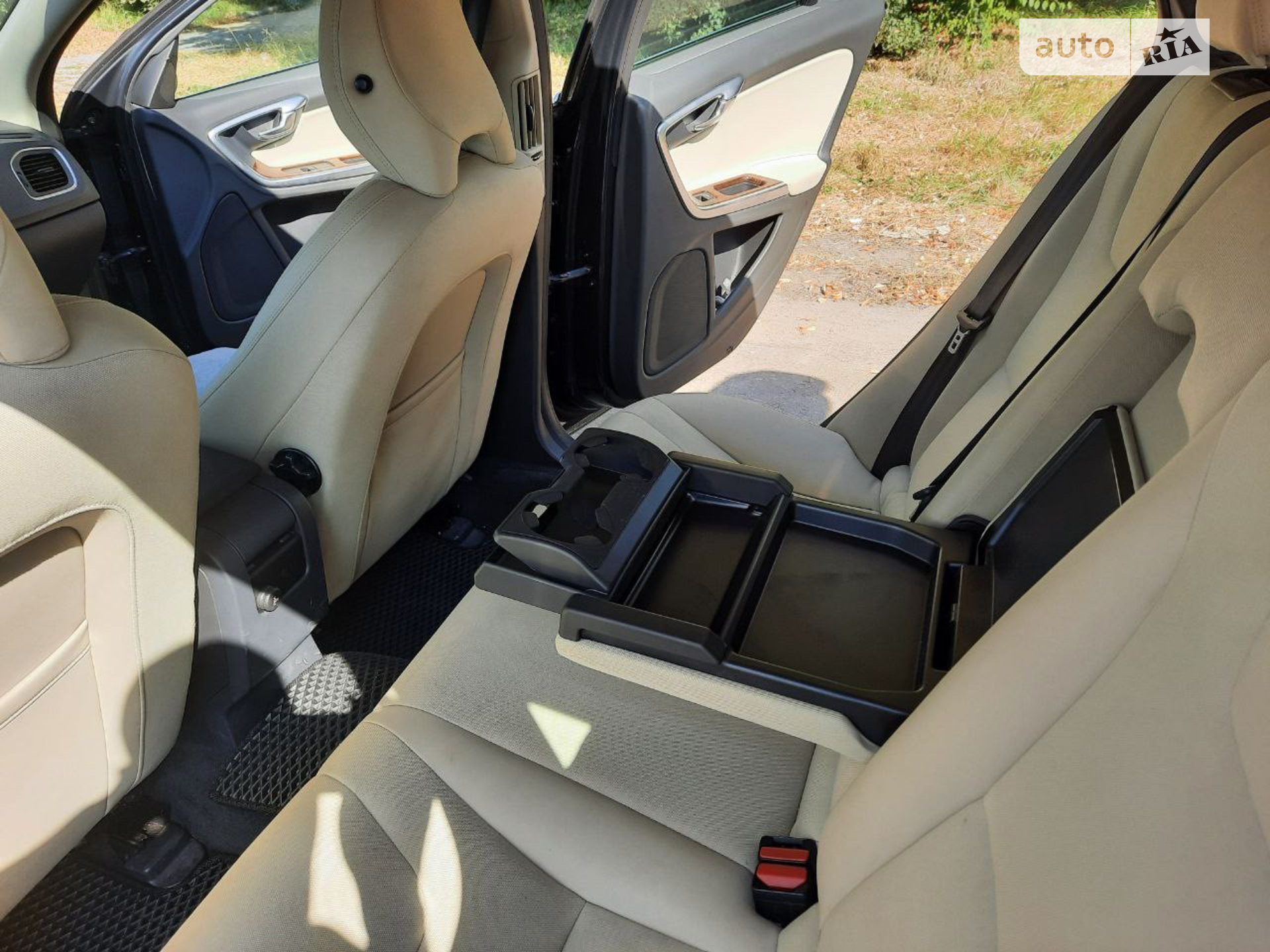 2010 Volvo V60 - мініатюра 15