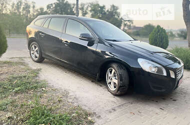 Универсал Volvo V60 2012 в Ахтырке