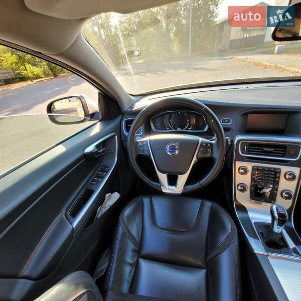 Универсал Volvo V60 2016 в Шостке