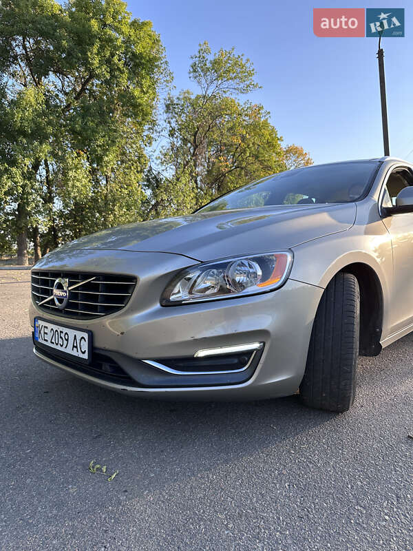 Volvo V60 2014