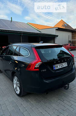 Универсал Volvo V60 2013 в Могилев-Подольске