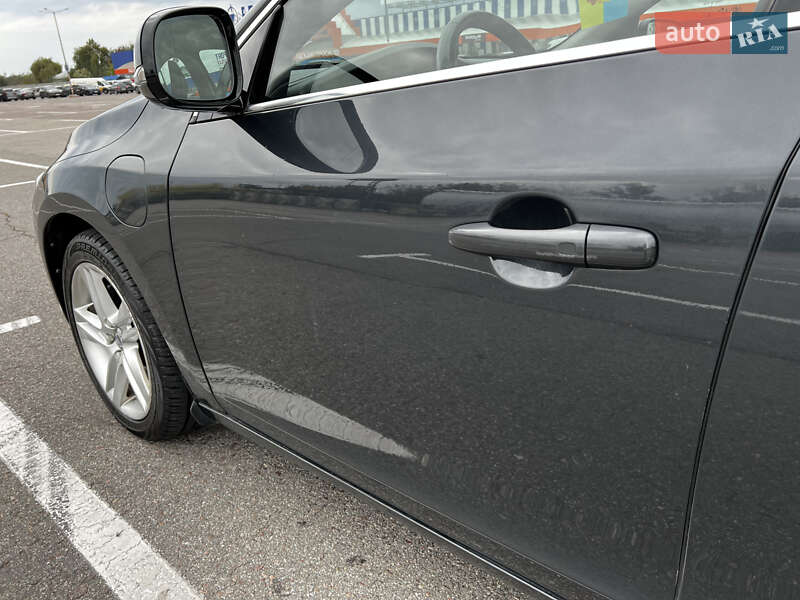 Универсал Volvo V60 2015 в Львове фото 10 Универсал Volvo V60 2015 в Львове