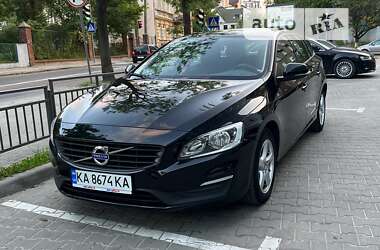 Універсал Volvo V60 2017 в Києві