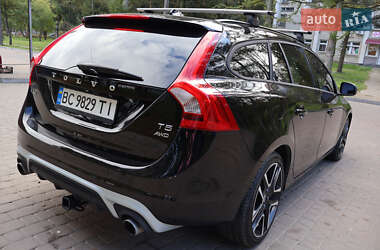 Универсал Volvo V60 2018 в 