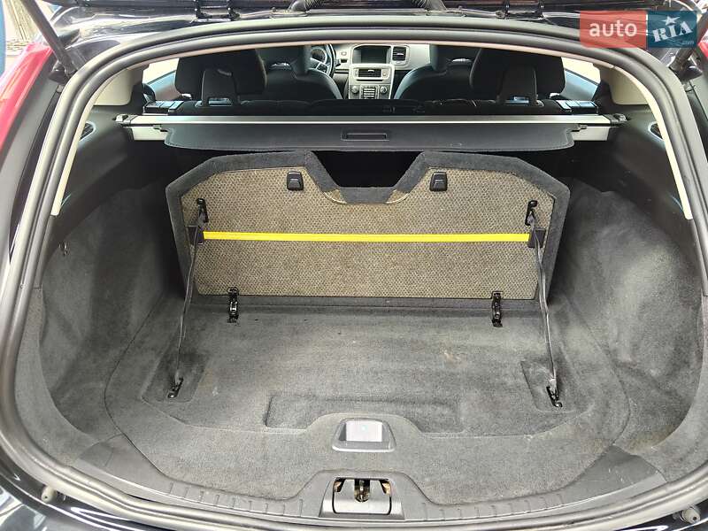 Універсал Volvo V60 2012 в Рівному