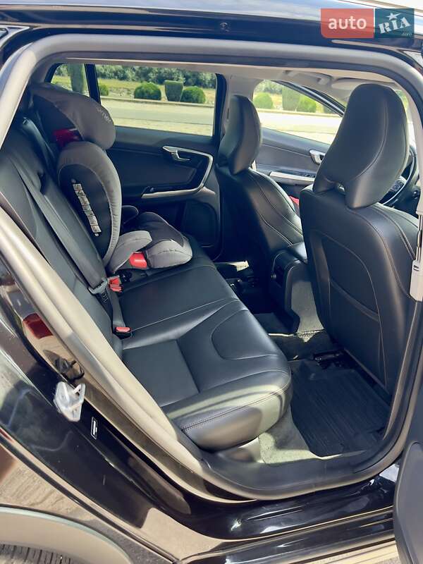 Універсал Volvo V60 2015 в Дніпрі фото 7 Універсал Volvo V60 2015 в Дніпрі