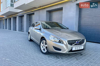 Універсал Volvo V60 2011 в Вінниці