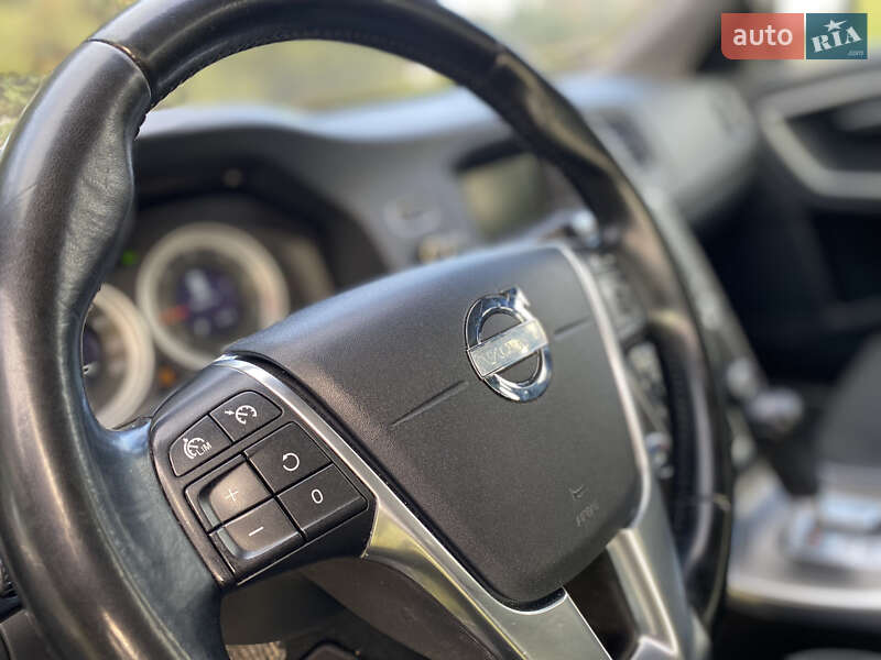 Универсал Volvo V60 2011 в Дрогобыче