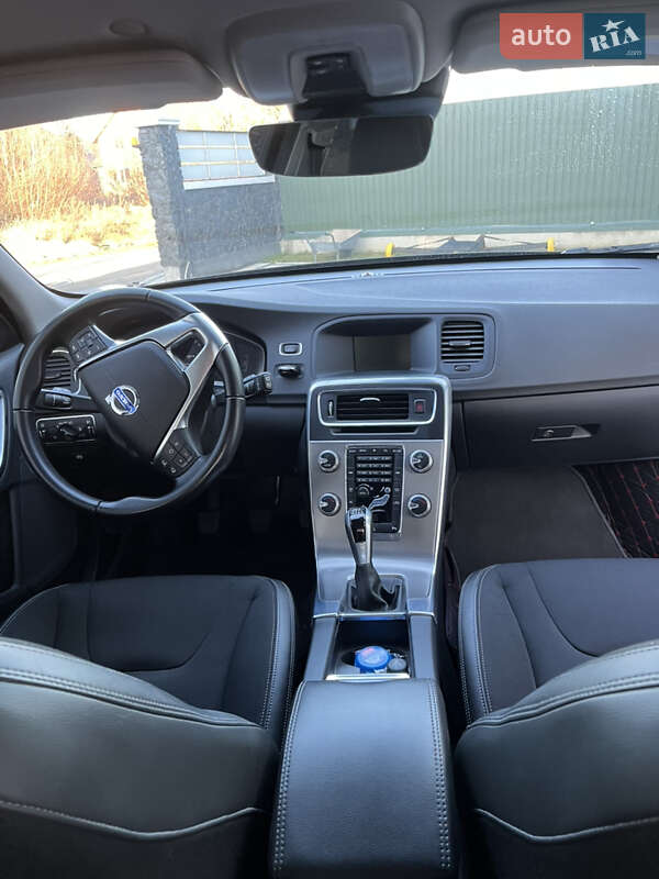 Универсал Volvo V60 2016 в Самборе
