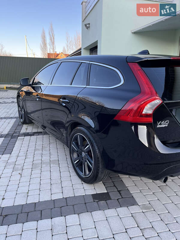 Универсал Volvo V60 2016 в Самборе