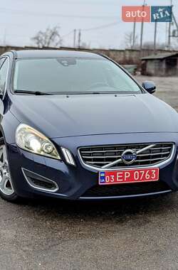 Універсал Volvo V60 2012 в Рівному