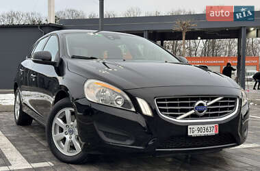 Універсал Volvo V60 2010 в Луцьку