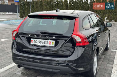 Універсал Volvo V60 2010 в Луцьку