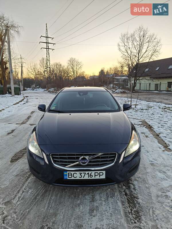 Універсал Volvo V60 2012 в Львові