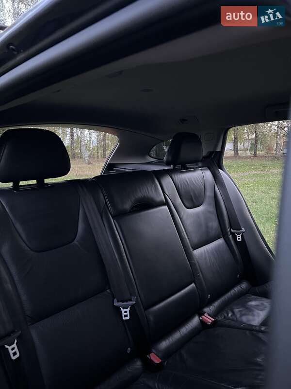 Универсал Volvo V60 2011 в Костополе