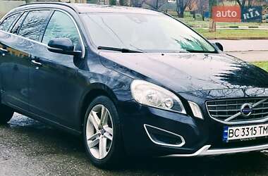Универсал Volvo V60 2012 в 