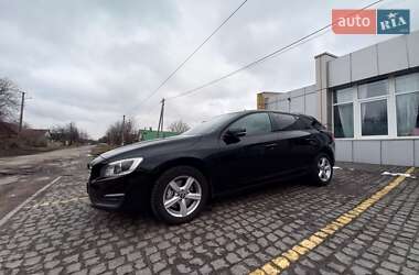 Универсал Volvo V60 2014 в 