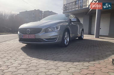 Универсал Volvo V60 2013 в 