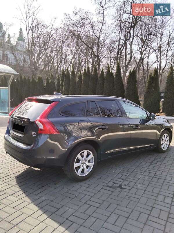 Универсал Volvo V60 2013 в Киеве фото 5 Универсал Volvo V60 2013 в Киеве